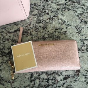 Michael Kors matching wallet